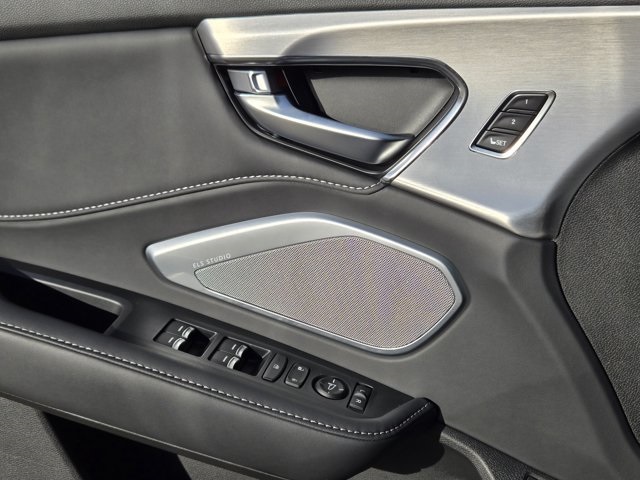 used 2025 Acura RDX car, priced at $41,300