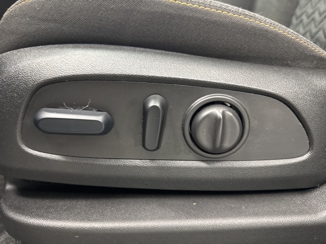 used 2024 Chevrolet Equinox car, priced at $23,968