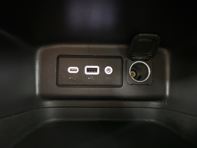 used 2024 Chevrolet Equinox car, priced at $23,968