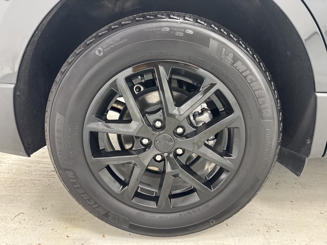 used 2024 Chevrolet Equinox car, priced at $23,968