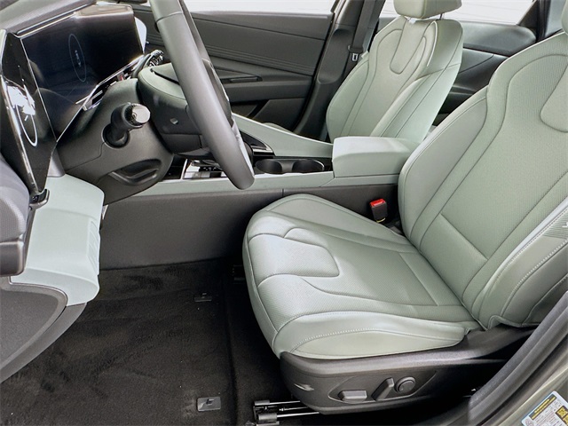 Elantra Hybrid Limited