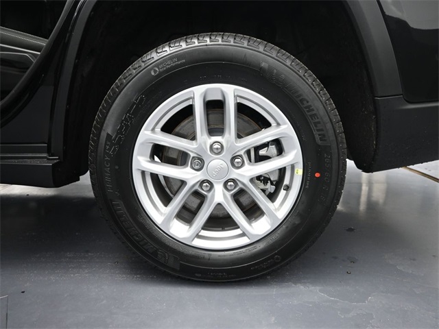 new 2025 Jeep Grand Cherokee L car, priced at $36,265