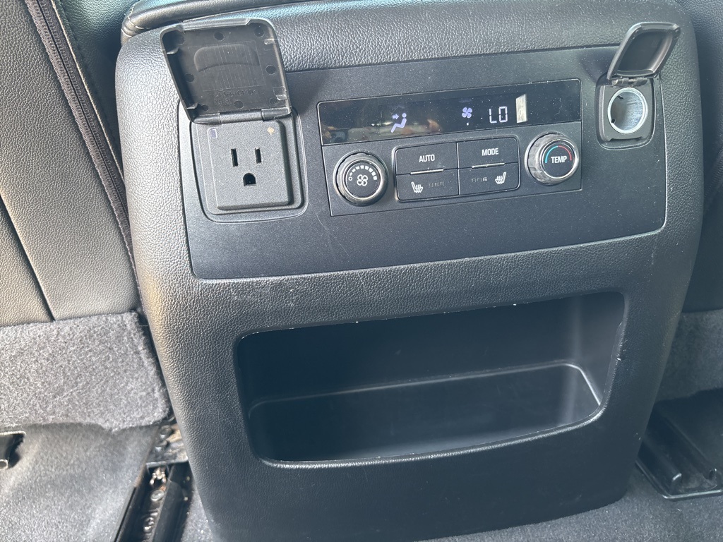 Used 2020 Chevrolet Suburban 4x2 SUV for sale #SP1442 - photo 18