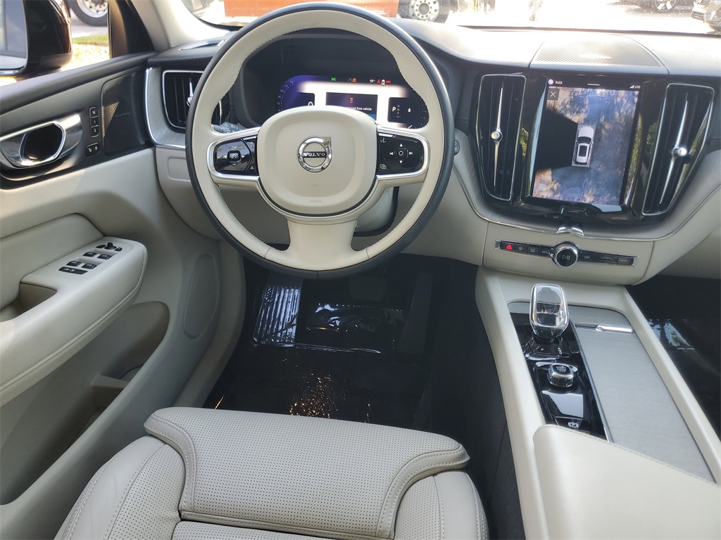 used 2023 Volvo XC60 car, priced at $31,495
