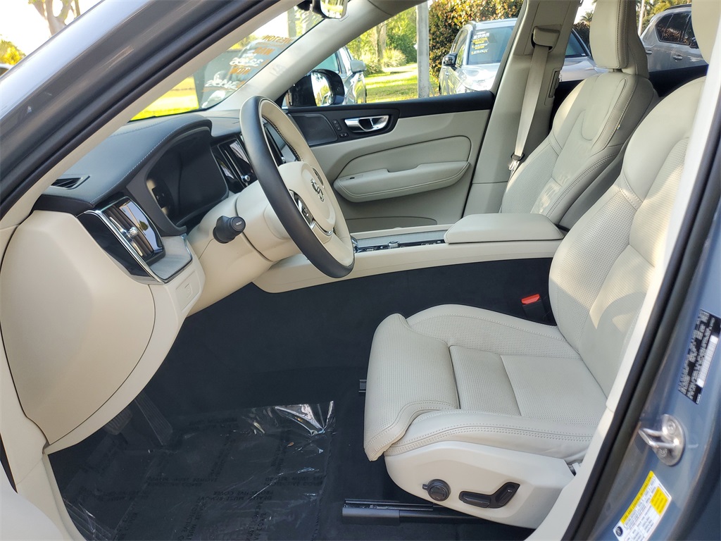 used 2023 Volvo XC60 car, priced at $31,495