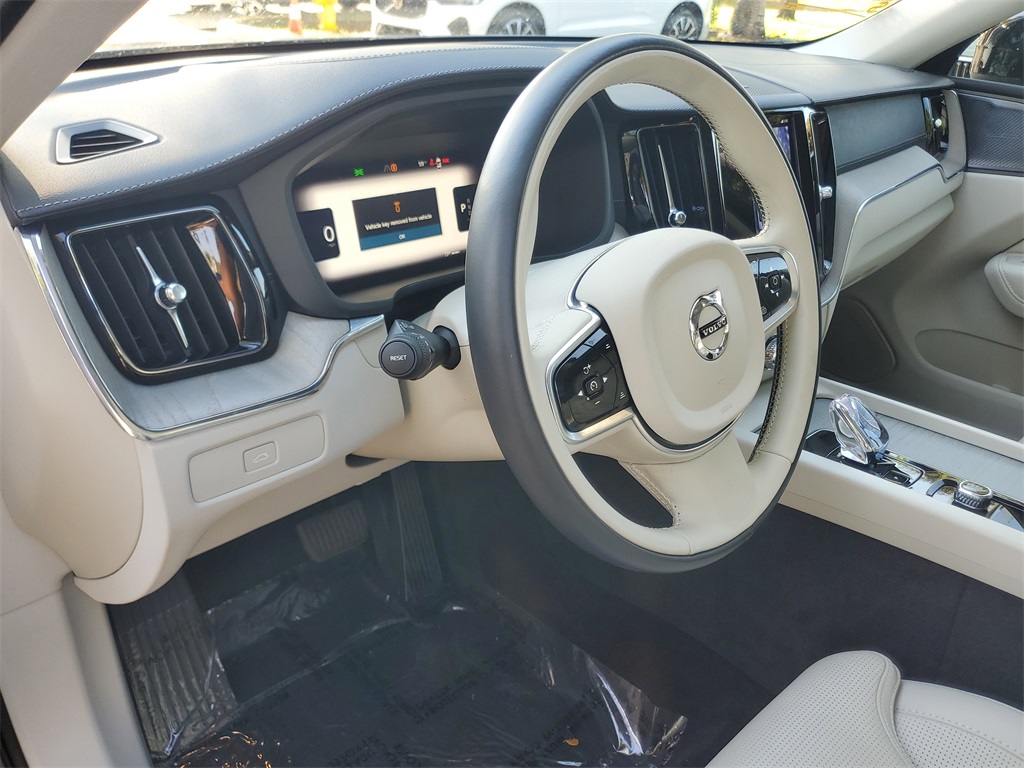 used 2023 Volvo XC60 car, priced at $31,495