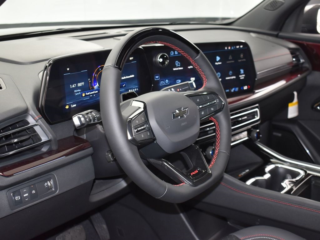 2025 Stardust Silver Chevrolet Traverse RS FWD SUV