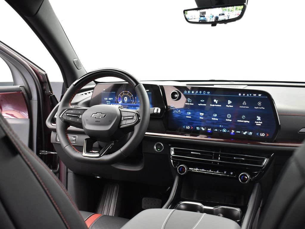 2025 Stardust Silver Chevrolet Traverse RS FWD SUV