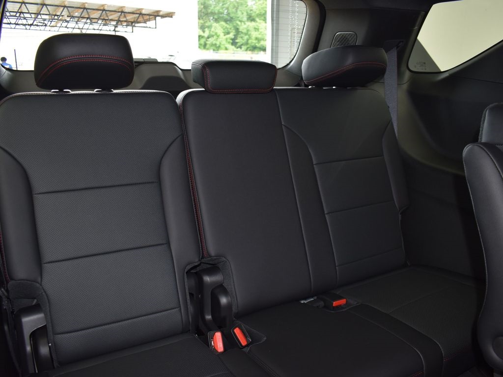 2025 Stardust Silver Chevrolet Traverse RS FWD SUV