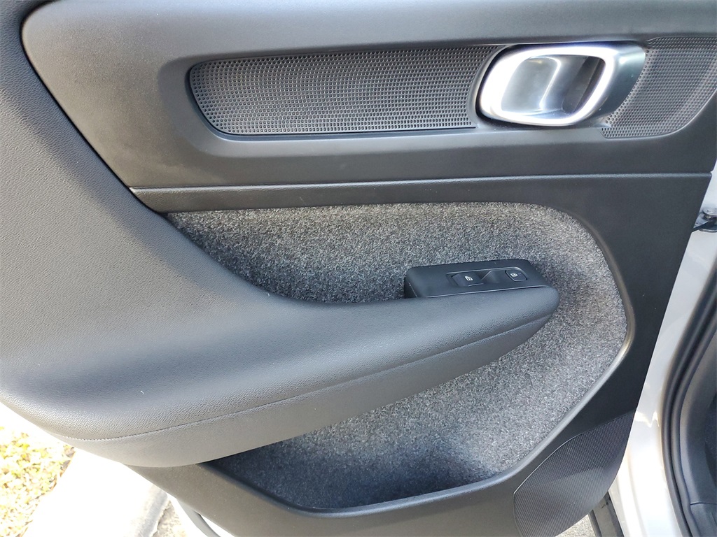 used 2025 Volvo XC40 car, priced at $30,995