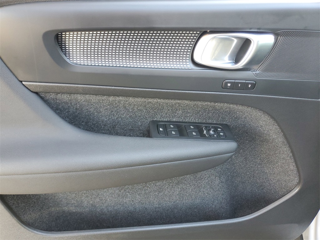 used 2025 Volvo XC40 car, priced at $30,995