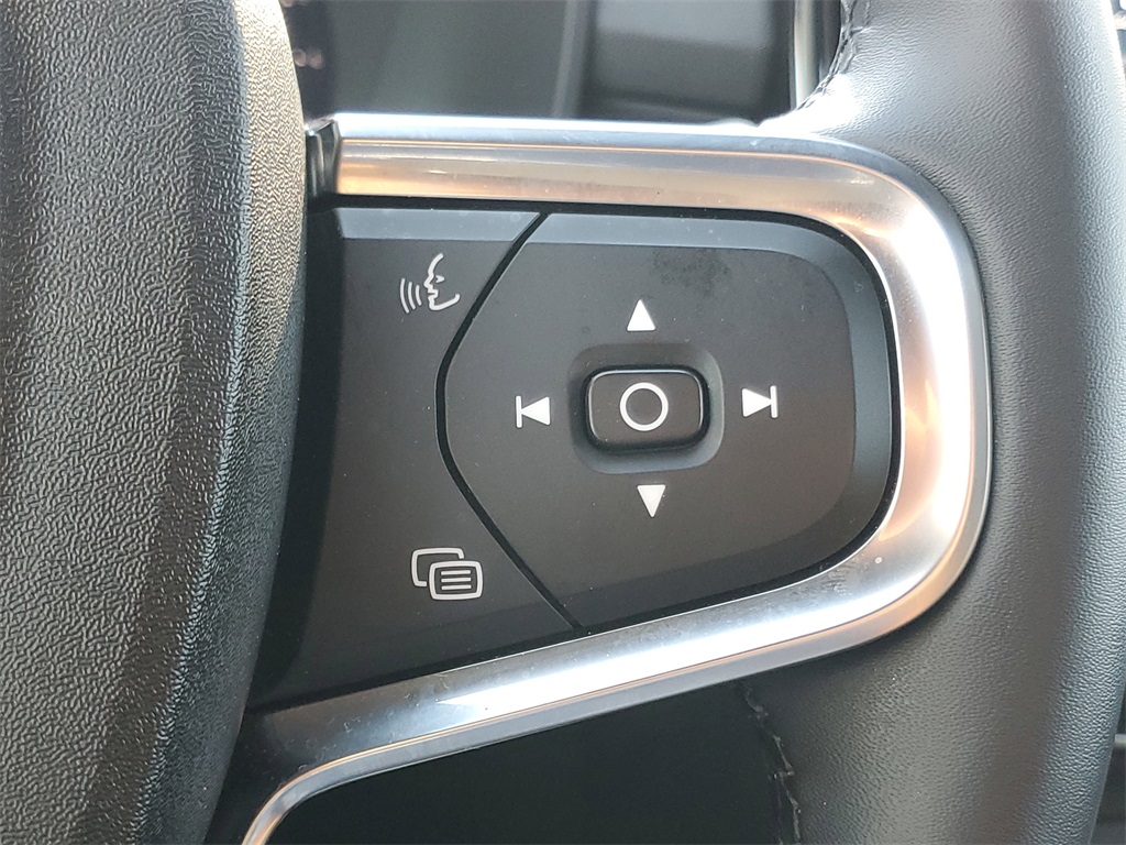 used 2025 Volvo XC40 car, priced at $30,995