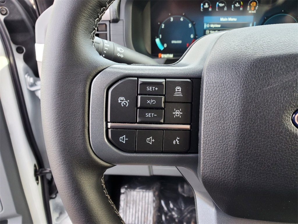 2025 Ford F-150 XLT photo 11