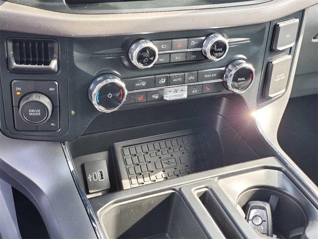 2025 Ford F-150 XLT photo 18