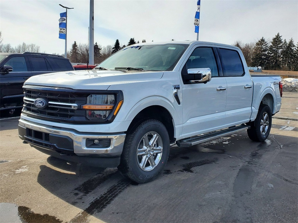 2025 Ford F-150 XLT photo 3