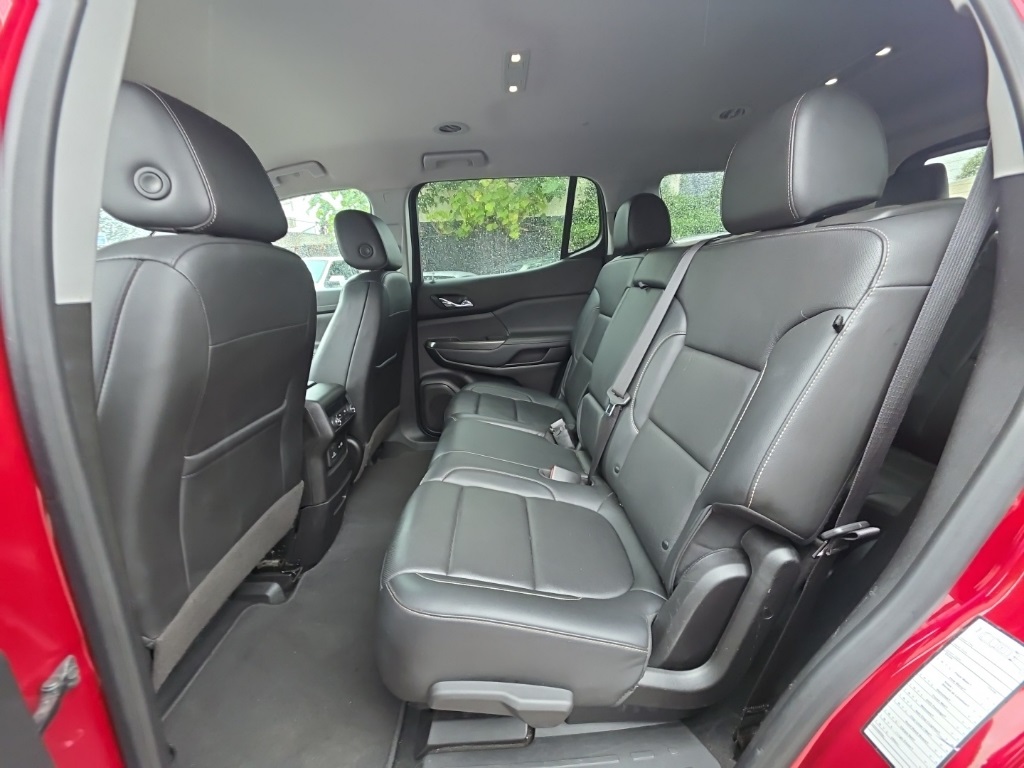 used 2023 GMC Acadia car, priced at $21,895