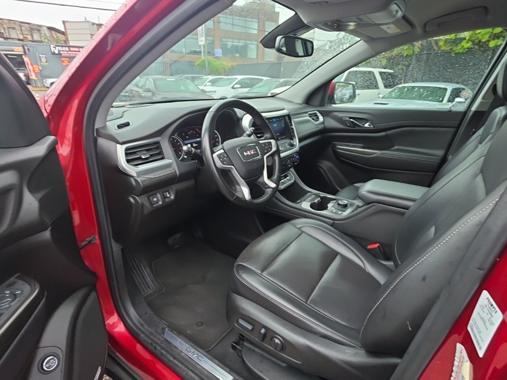 used 2023 GMC Acadia car, priced at $21,895