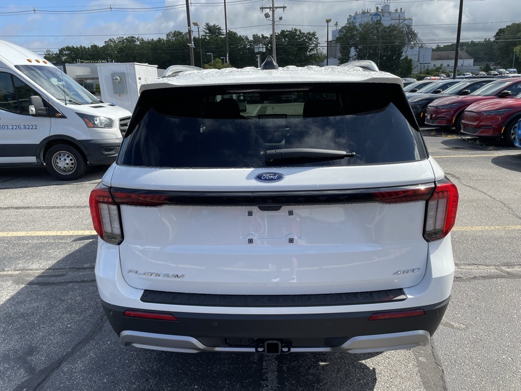 2025 Ford Explorer Platinum photo 3