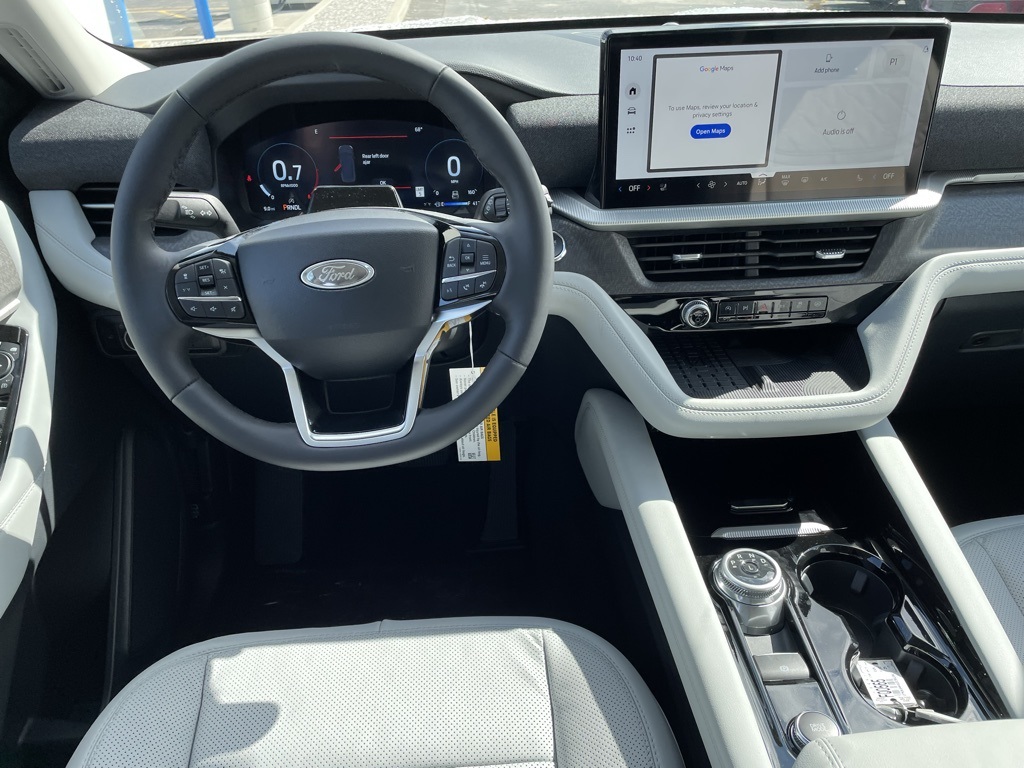 2025 Ford Explorer Platinum photo 5