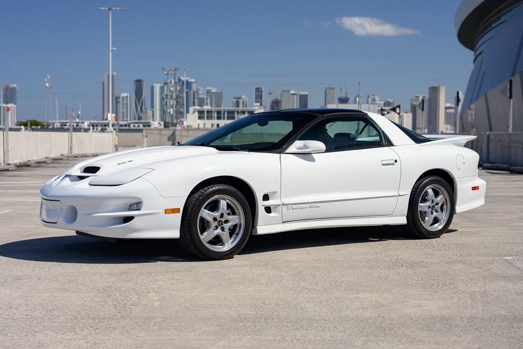 2001 Pontiac Firebird Trans Am's photo