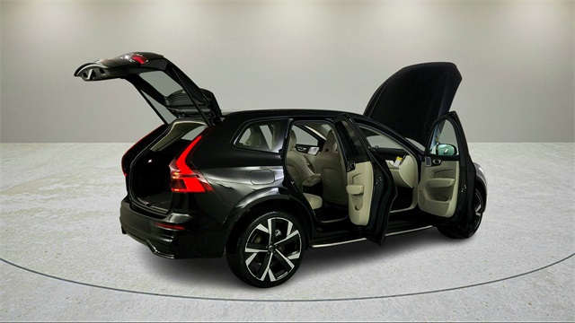 new 2026 Volvo XC60 Plug-In Hybrid car, priced at $79,610