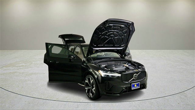 new 2026 Volvo XC60 Plug-In Hybrid car, priced at $79,610