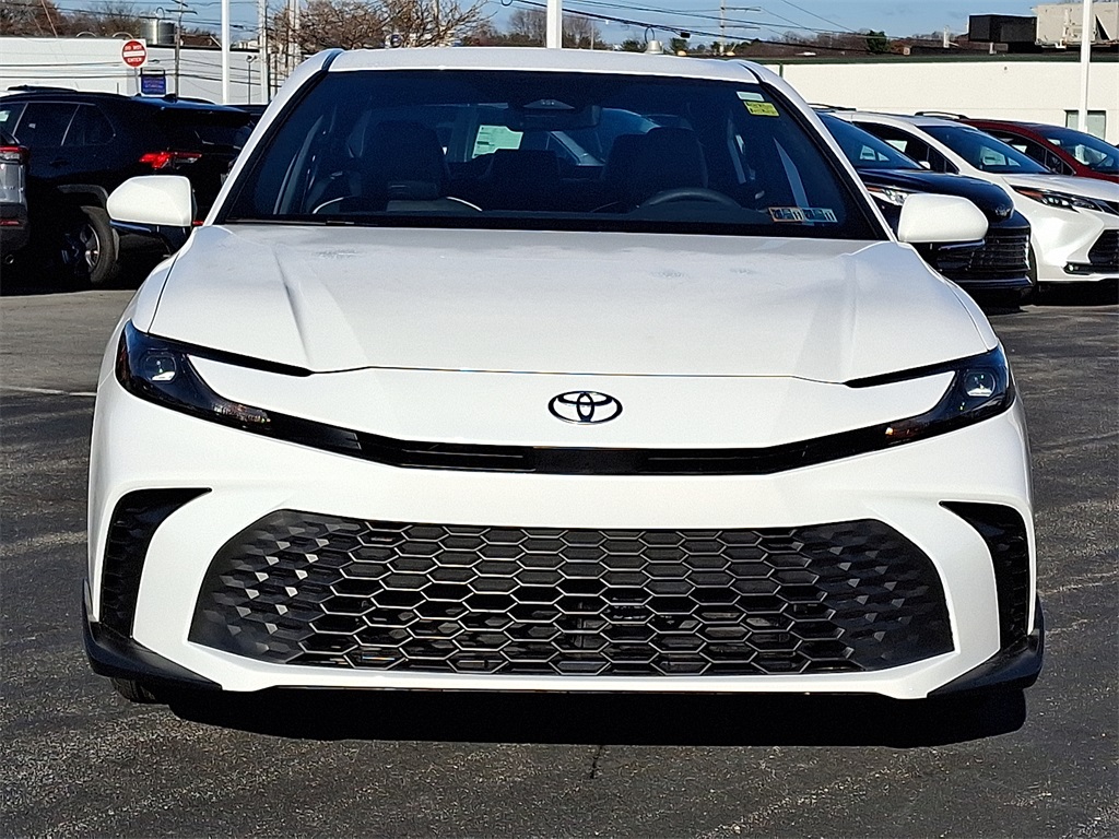 2026 Toyota Camry SE photo 2