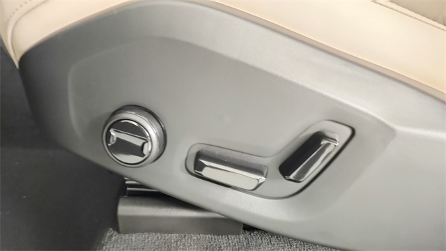 new 2026 Volvo XC90 Plug-In Hybrid car, priced at $81,940