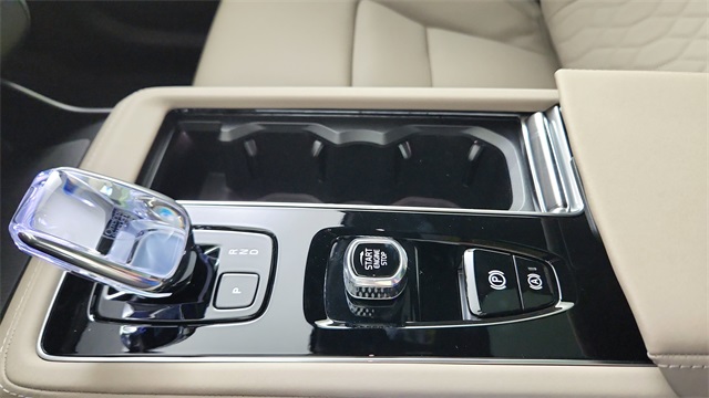 new 2026 Volvo XC90 Plug-In Hybrid car, priced at $81,940