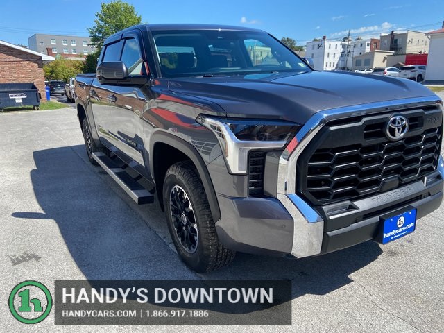 2023 Toyota Tundra SR5's photo