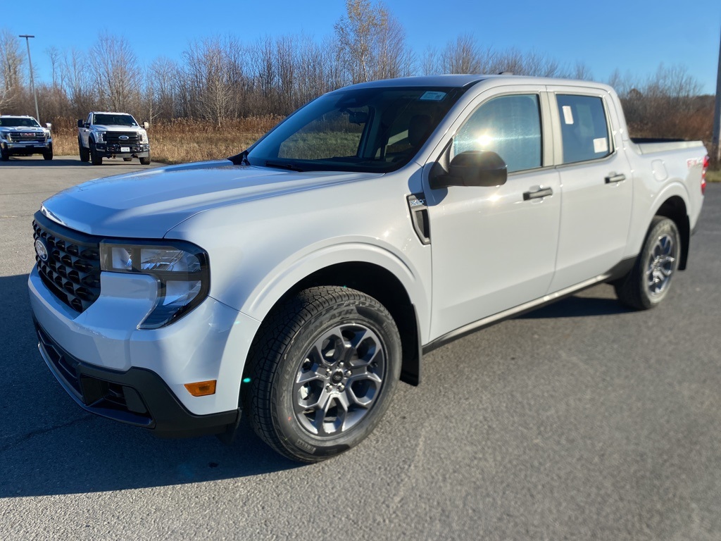 2025 Ford Maverick XLT photo 4