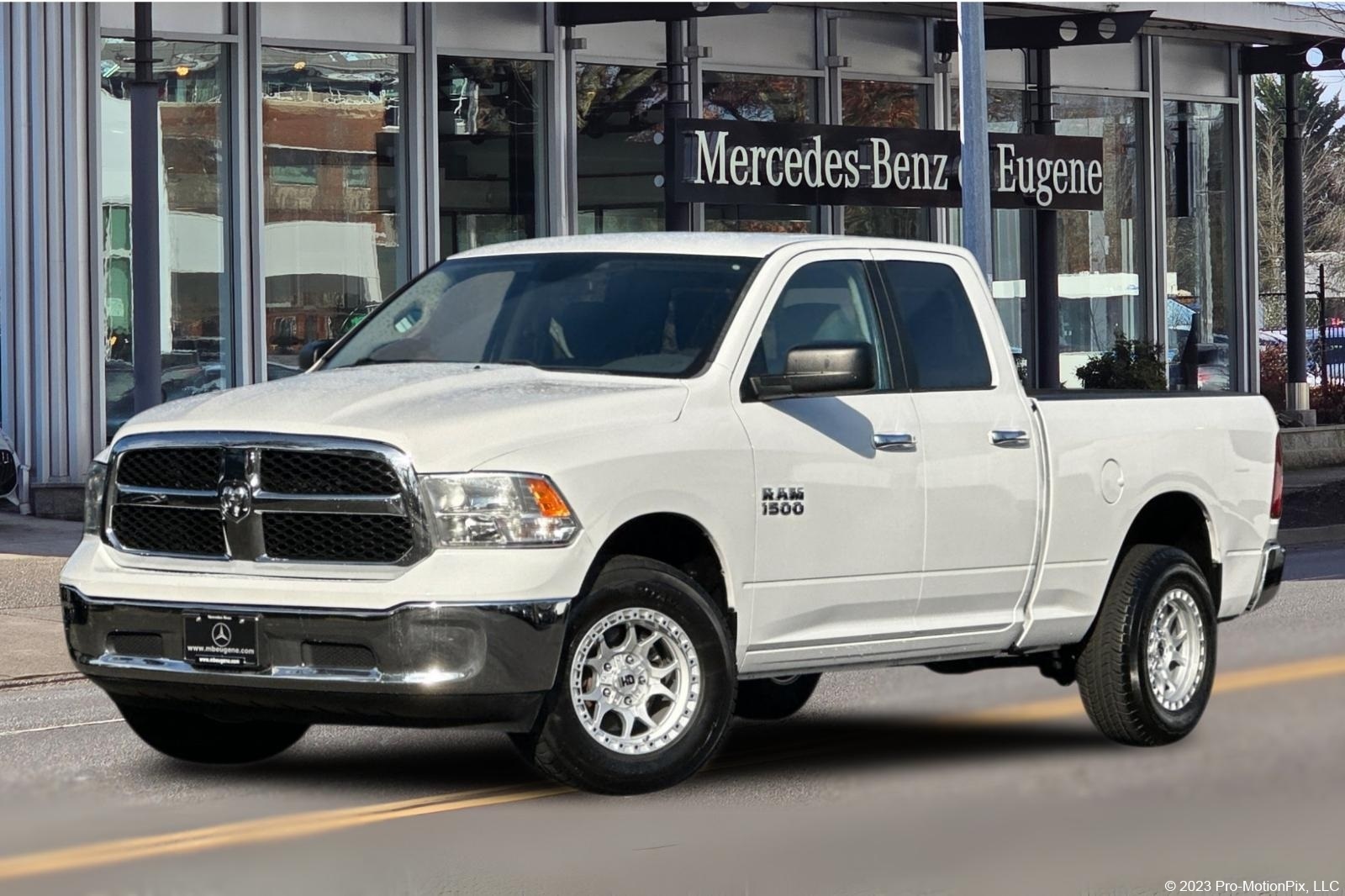2017 RAM Ram 1500 Pickup SLT