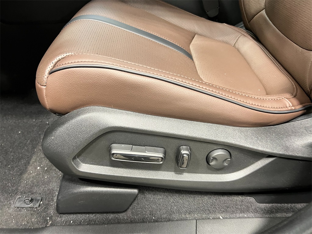 2025 Honda Pilot Elite SUV AWD 15