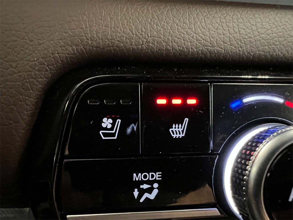 2025 Honda Pilot Elite SUV AWD 26