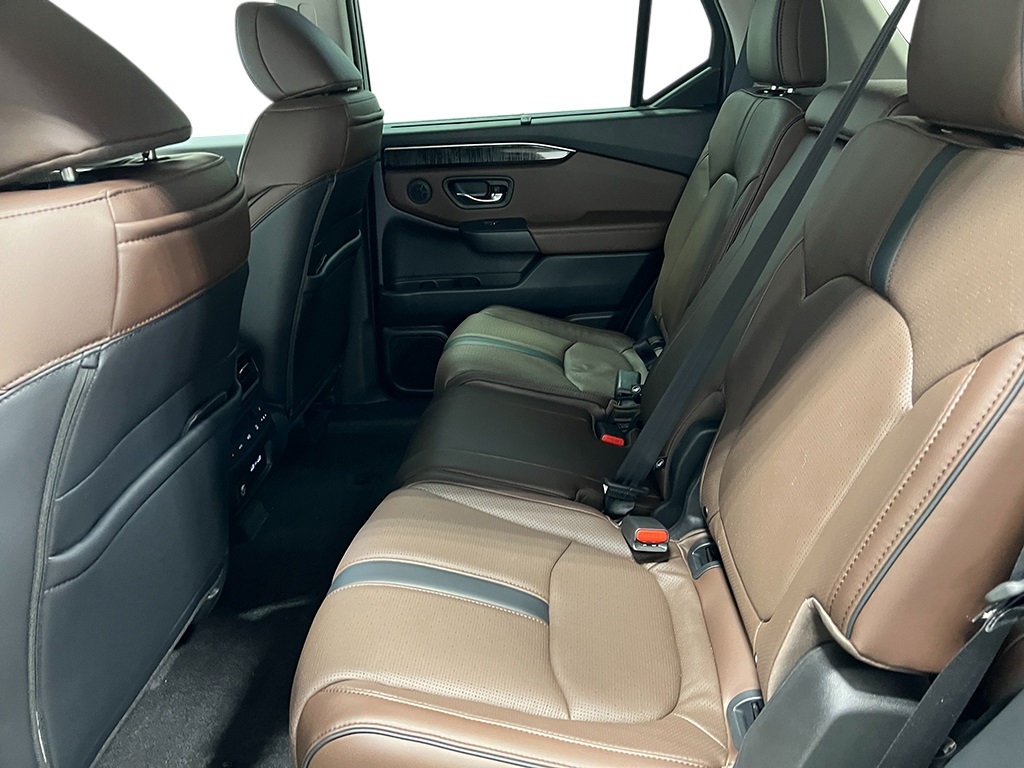 2025 Honda Pilot Elite SUV AWD 31