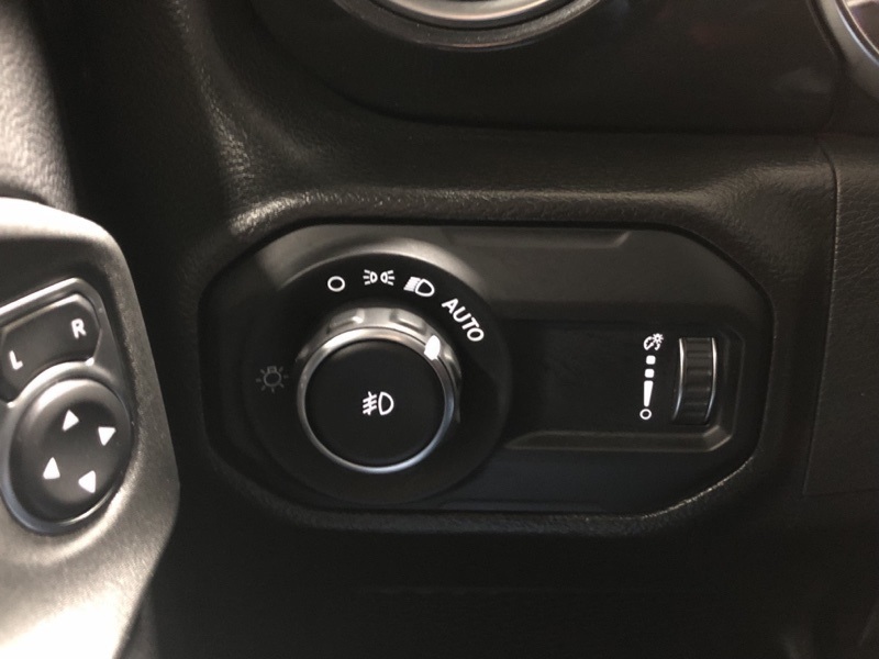 Used 2023 Jeep Wrangler SUV