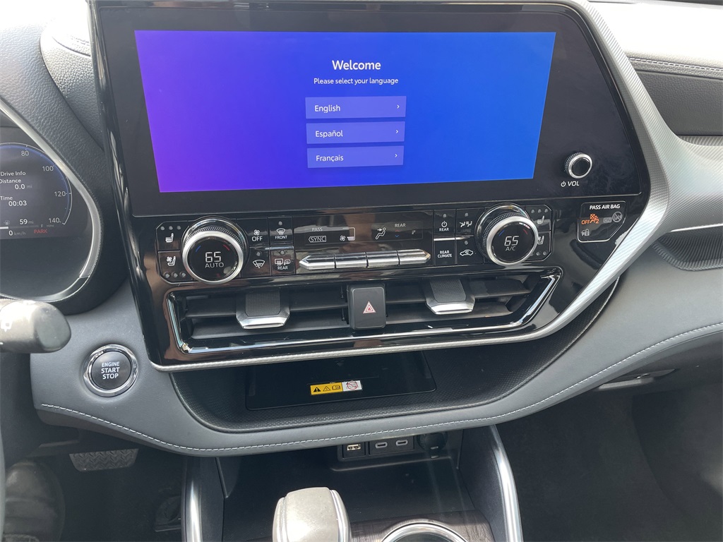 Used 2023 Toyota Highlander SUV