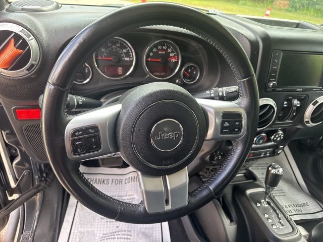 2016 Jeep Wrangler Unlimited Rubicon photo 9