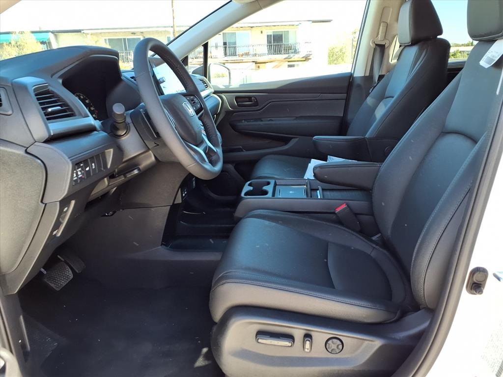 new 2026 Honda Odyssey car, priced at $46,140