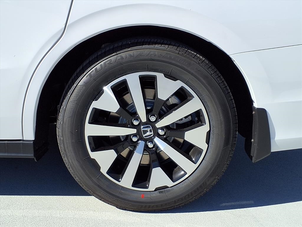 new 2026 Honda Odyssey car, priced at $46,140