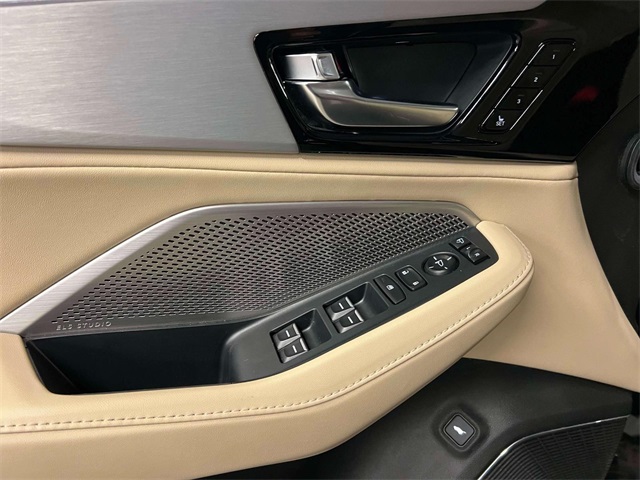 used 2023 Acura MDX car, priced at $41,058