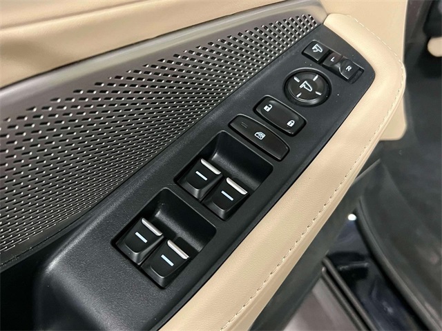 used 2023 Acura MDX car, priced at $41,058