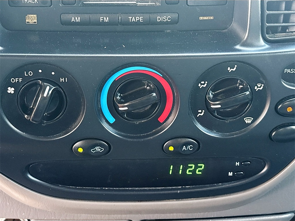 2005 Toyota Tundra SR5 photo 14