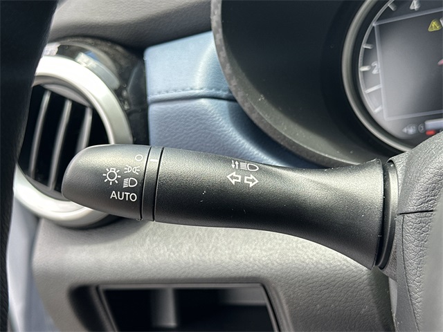 2025 Gray Sky Pearl Nissan Versa 1.6 SV FWD Sedan
