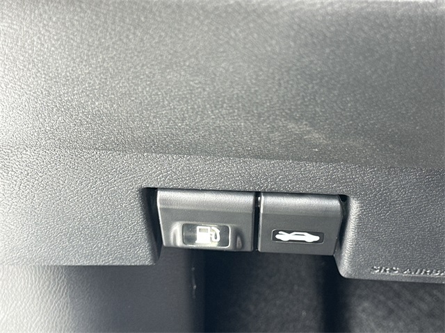2025 Gray Sky Pearl Nissan Versa 1.6 SV FWD Sedan