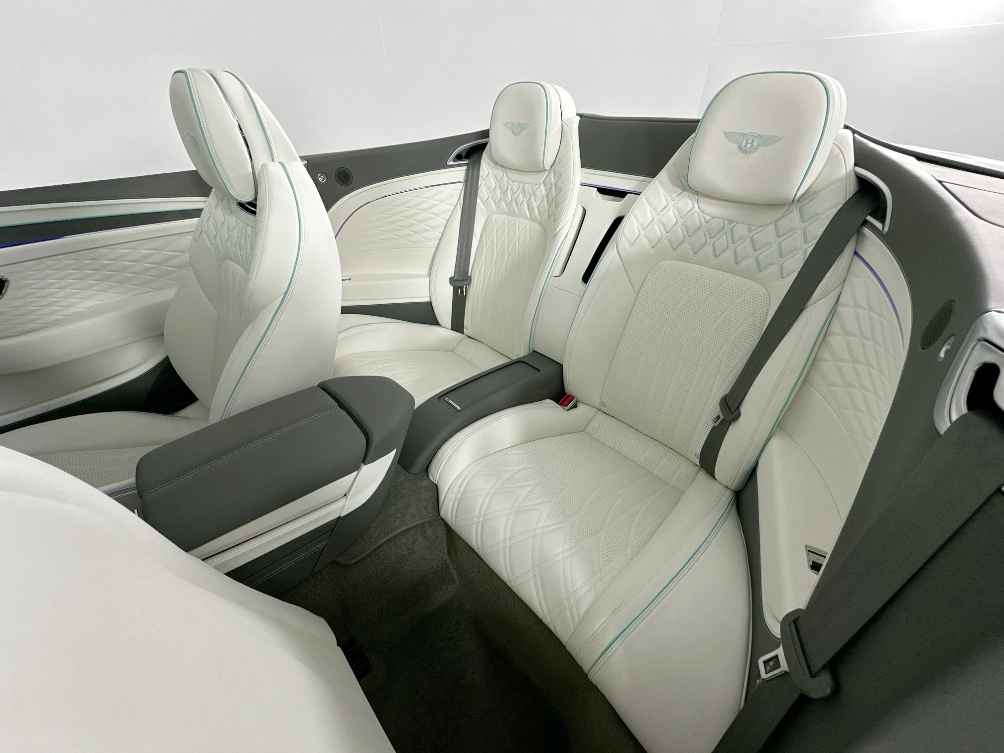 new 2026 Bentley Continental GTC car