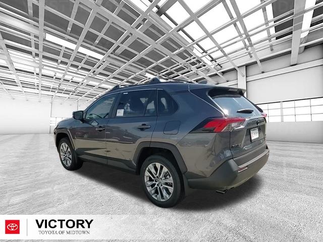 2025 Toyota RAV4 XLE Premium photo 4