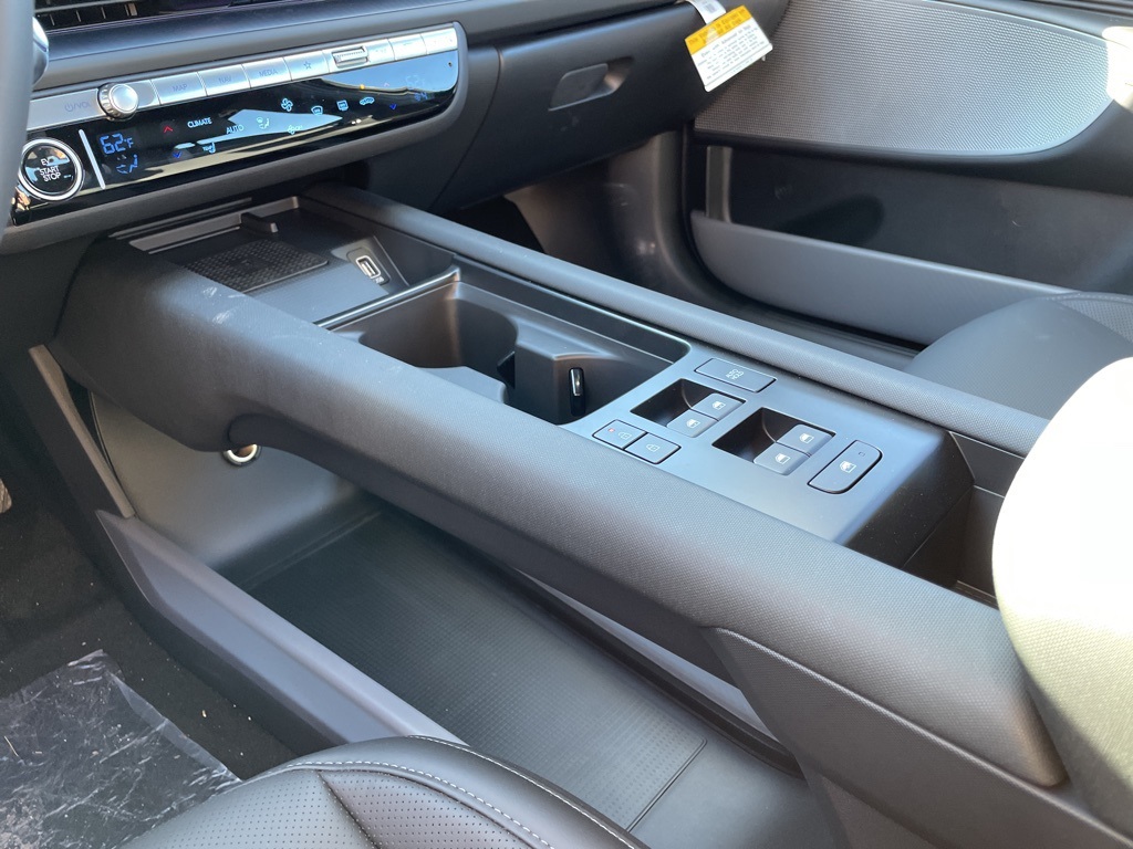 IONIQ 6 SEL
