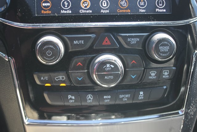 2019 Jeep Grand Cherokee Limited photo 9