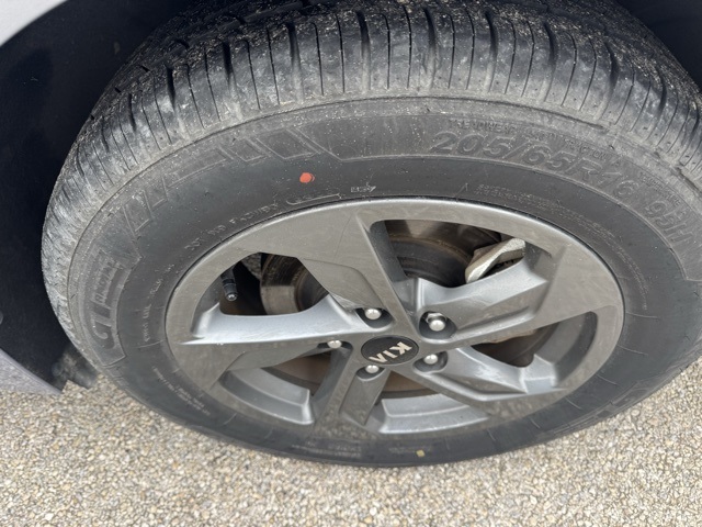 2021 Kia K5 LX photo 4